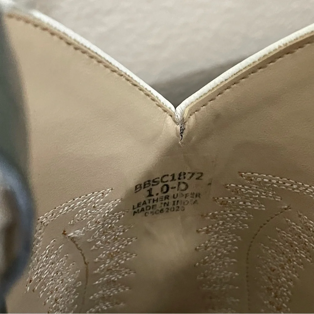 Cody James Leather Cowboy Boots